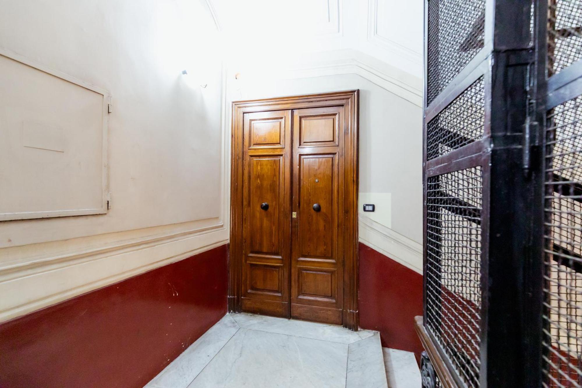 Отель Residenza Umberto I Неаполь Экстерьер фото