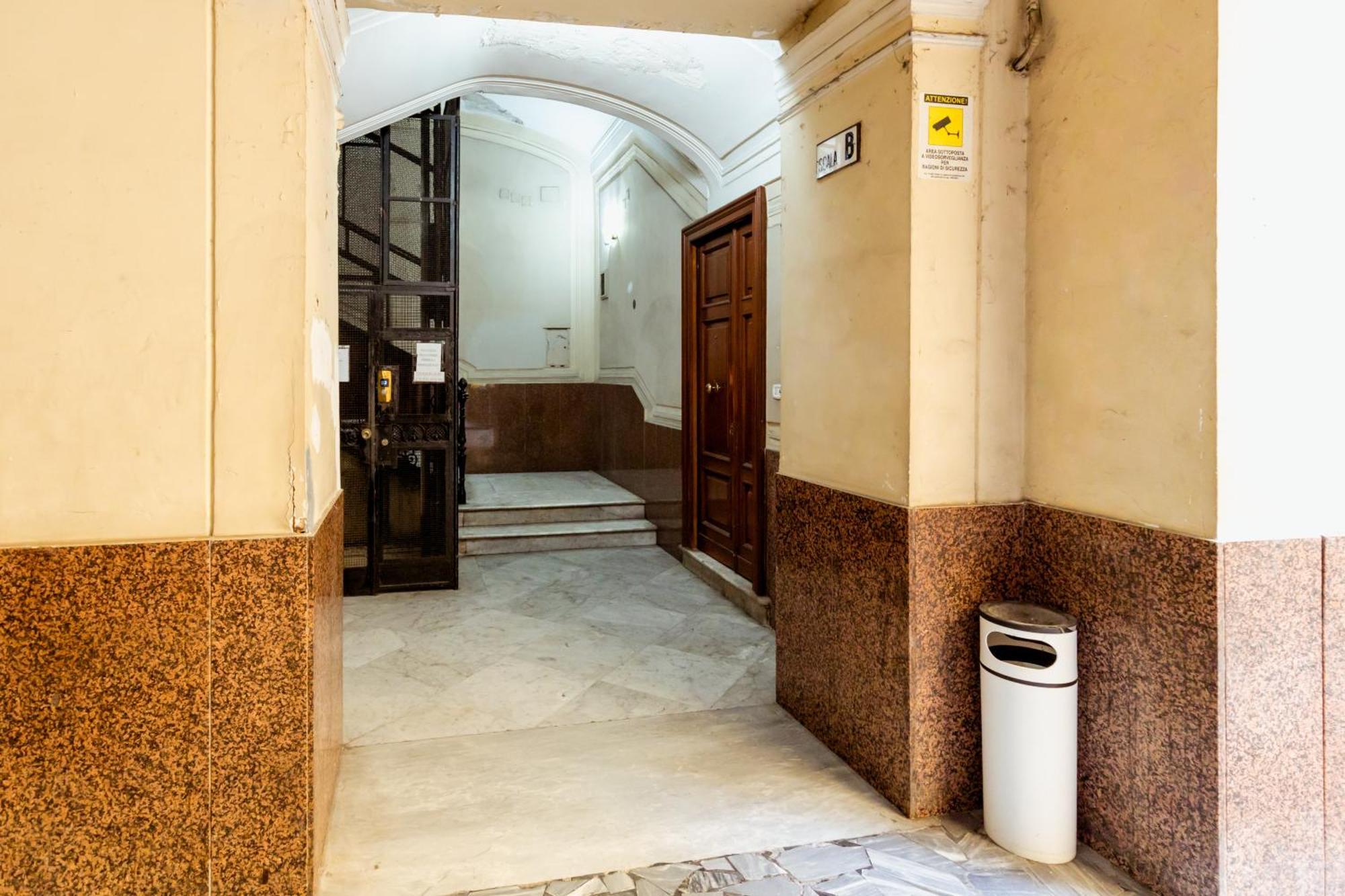 Отель Residenza Umberto I Неаполь Экстерьер фото